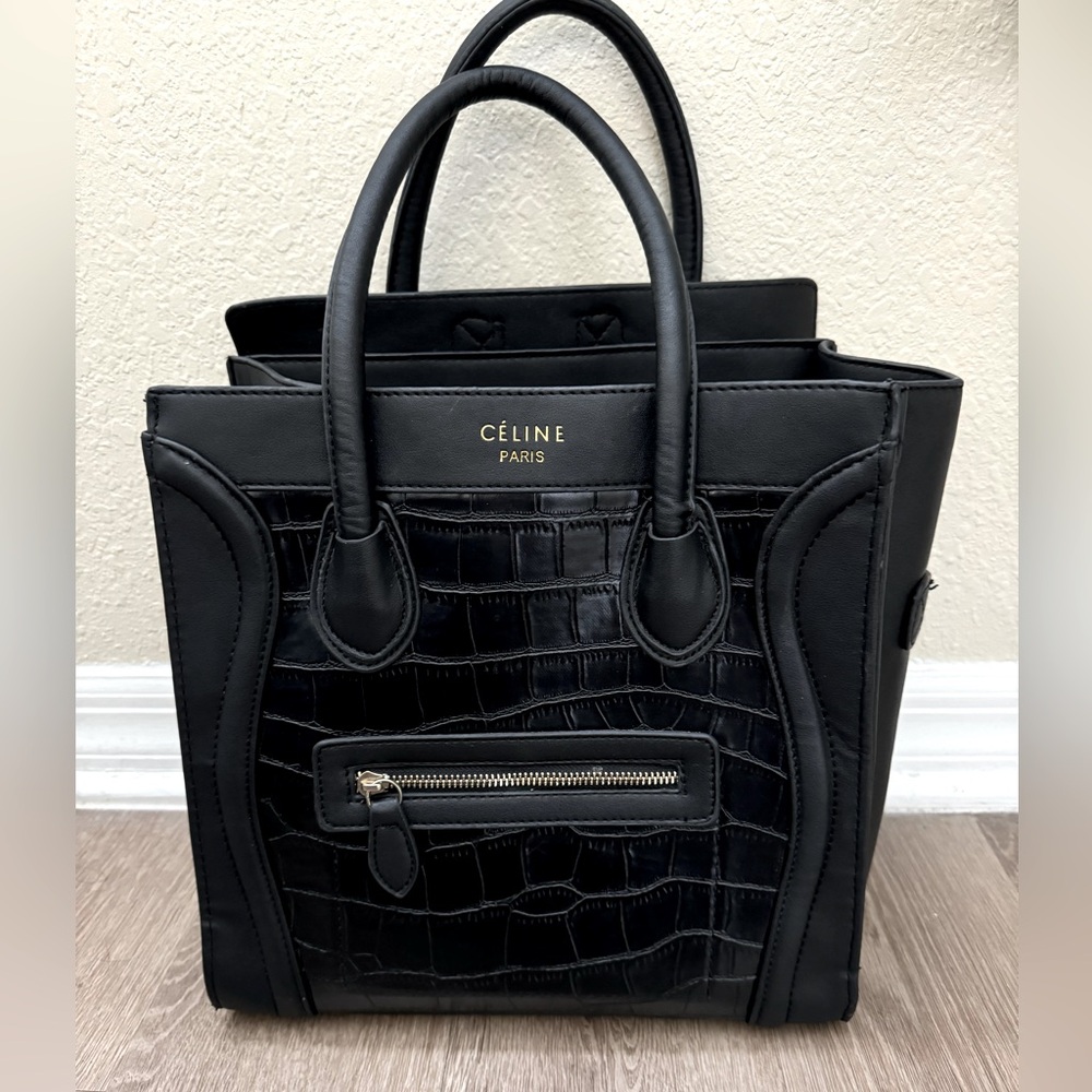 Celine Paris 
Luggage Phantom leather handbag
Very good condition
Black, Leather